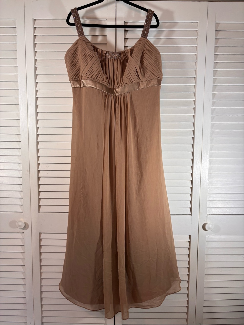 David's Bridal Chiffon Bridesmaid Brown Taupe Dress Beaded Size 20
